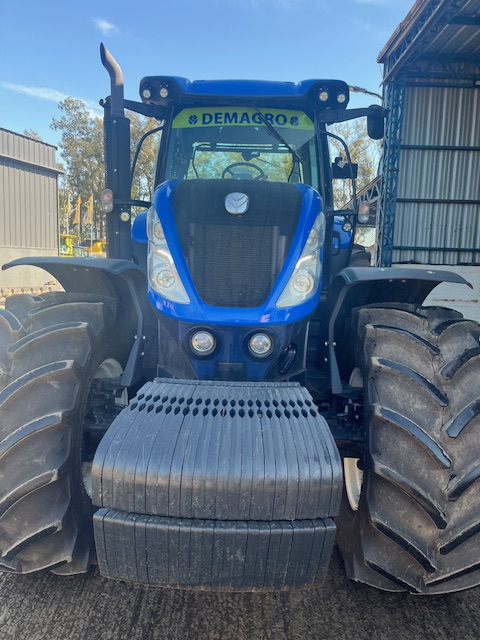 EN DÓLARES- TRACTOR NEW HOLLAND T.7 240- AÑO 2022-