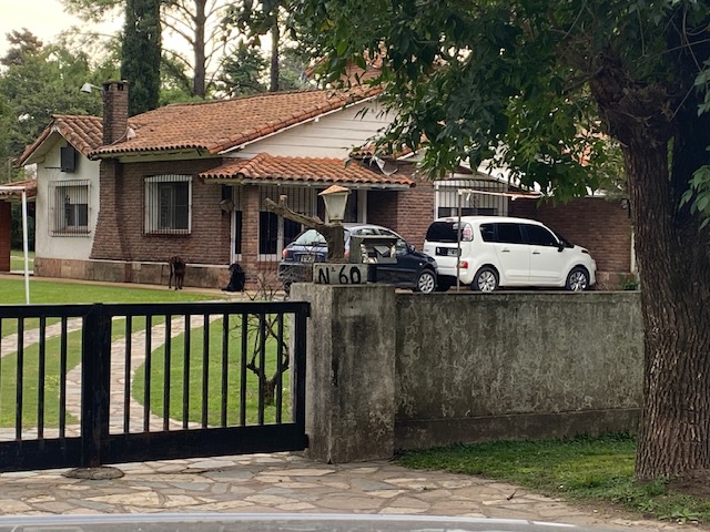 EN DÓLARES- TORTUGUITAS- 50% INDIVISO- CASA 3 AMBIENTES CON QUINCHO Y PILETA- PCIA. BUENOS AIRES-