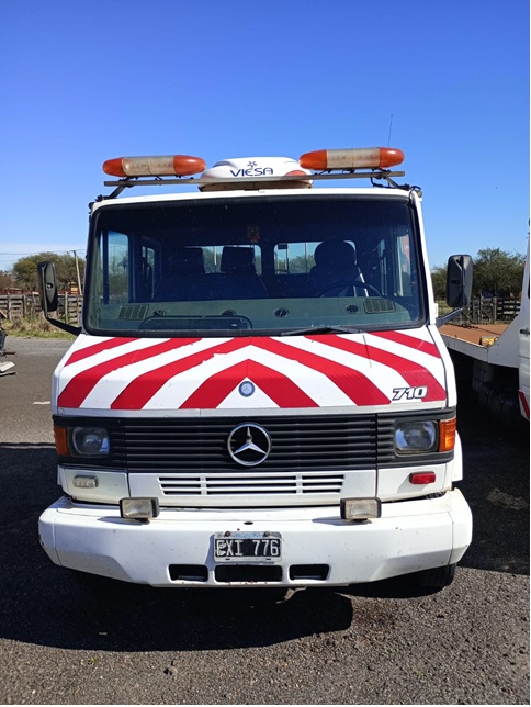 Mercedes-Benz 710 2006